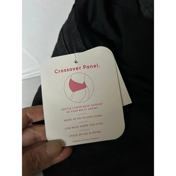 Ingrid & Isabel Maternity Midi Cut Off shorts 12/31 - Picture 6 of 6